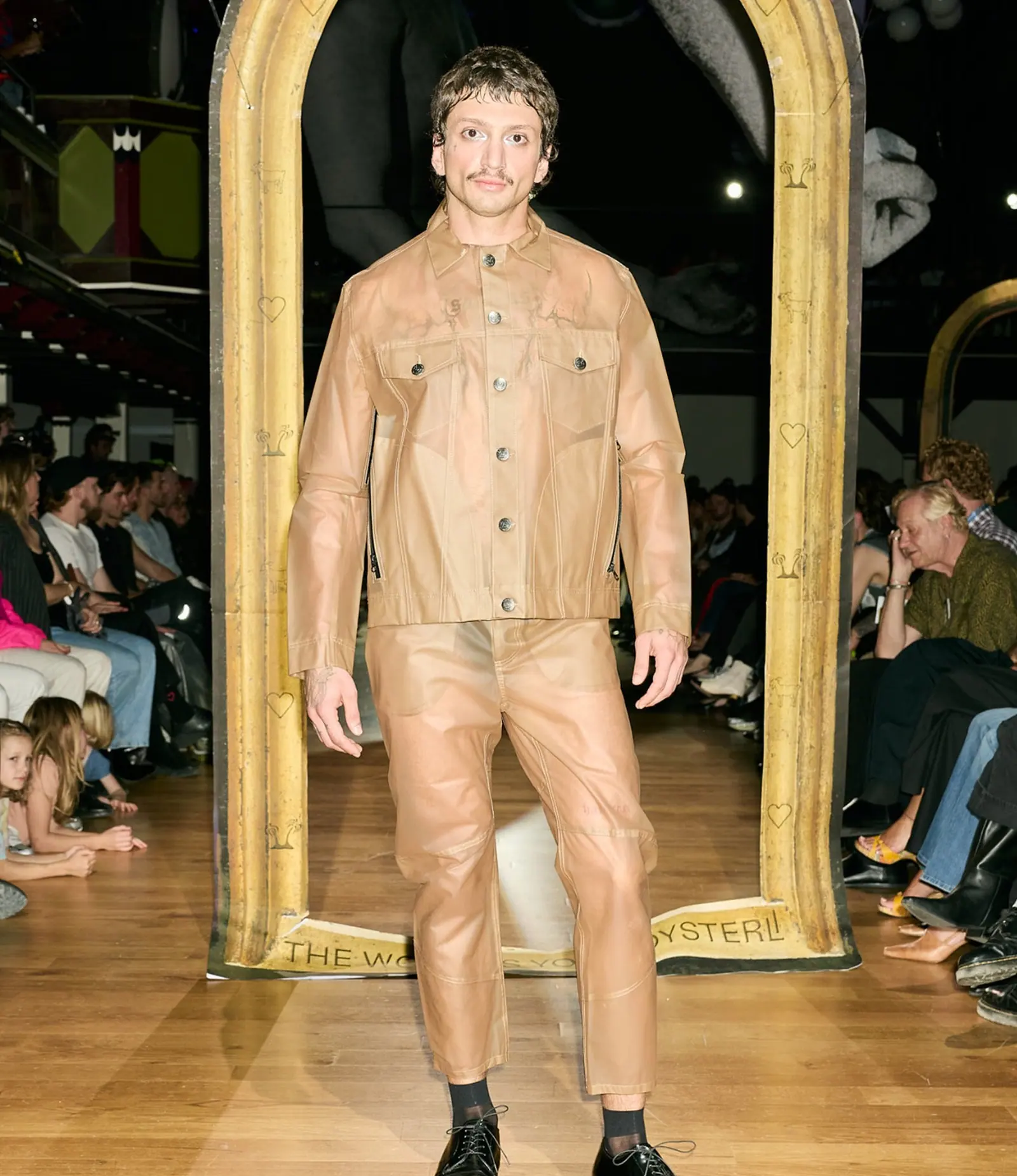 Foreverli Show, image 11